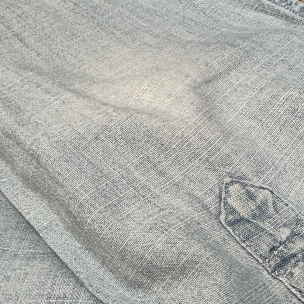 J.Crew Men’s Chambray Button-Down Shirt - Light Blue - Size M - Picture 3 of 8